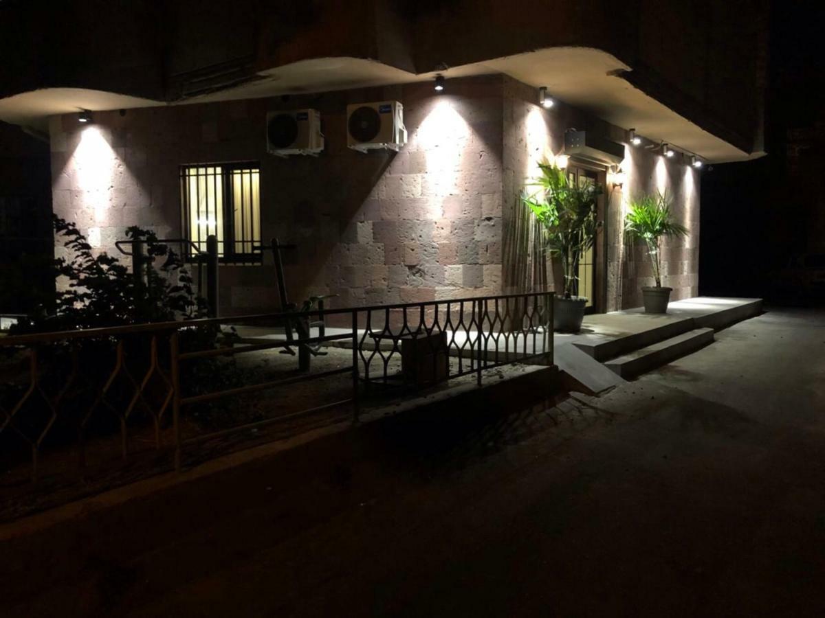 Street51 Yerevan Exterior foto